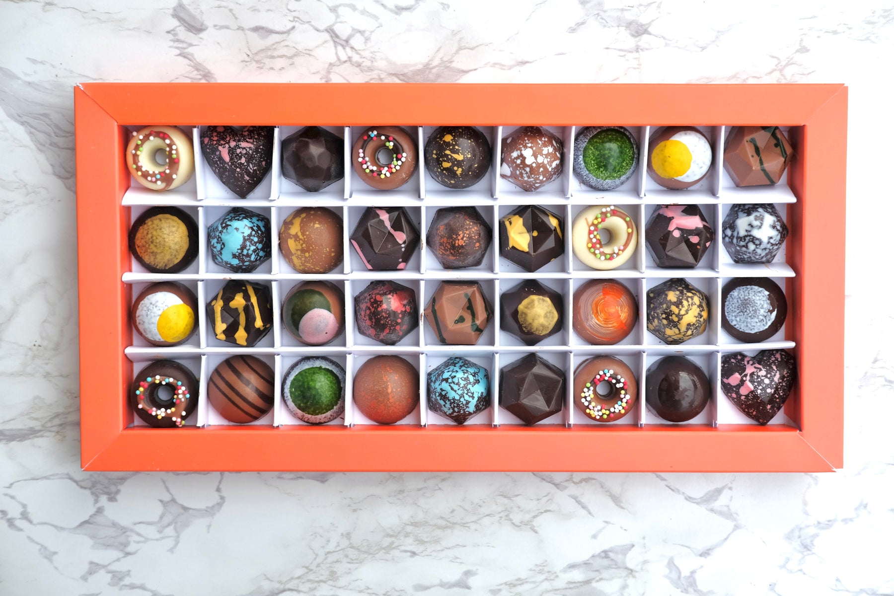 Scatola di cioccolatini – Cioccolateria belga by Charlotte Dusart